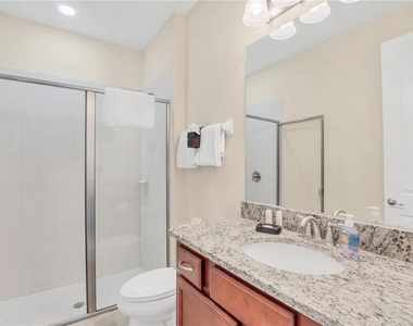 801 Lasso Drive - Photo Thumbnail 4