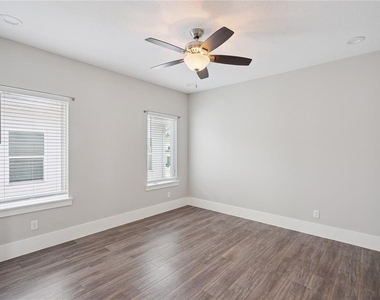 200 E Grant Street - Photo Thumbnail 12