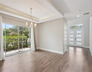 200 E Grant Street - Photo Thumbnail 23