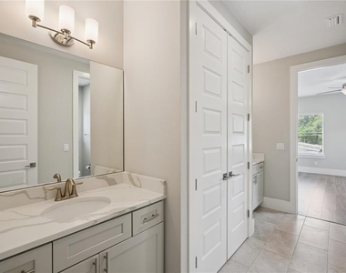 200 E Grant Street - Photo Thumbnail 16
