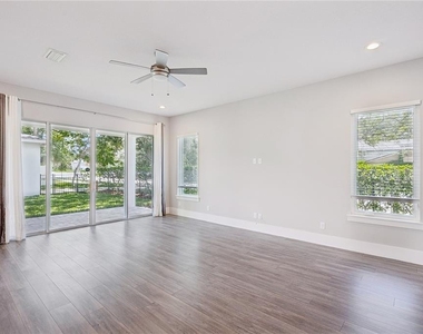 200 E Grant Street - Photo Thumbnail 25