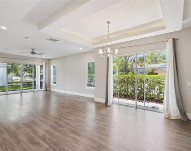 200 E Grant Street - Photo Thumbnail 26