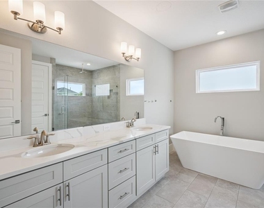 200 E Grant Street - Photo Thumbnail 18