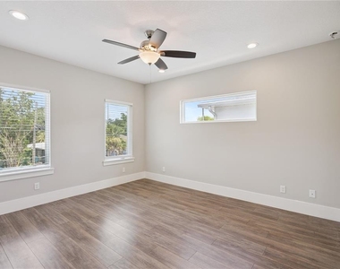 200 E Grant Street - Photo Thumbnail 13