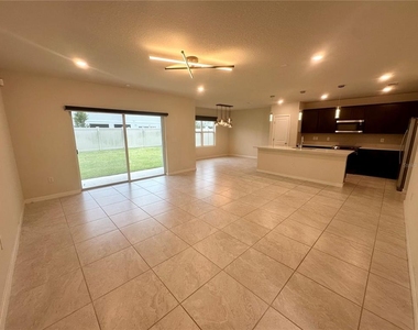 1261 Regal King Drive - Photo Thumbnail 3