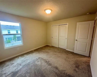 1261 Regal King Drive - Photo Thumbnail 11