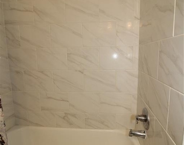 207 Lake View Drive - Photo Thumbnail 7