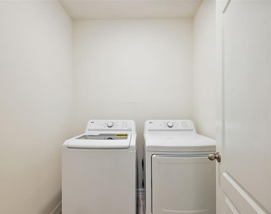 3933 Duval Court - Photo Thumbnail 38