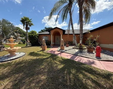 3900 Oak Pointe Boulevard - Photo Thumbnail 14