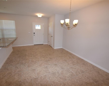 9496 Bauer Alley - Photo Thumbnail 7