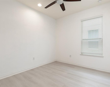 488 Rocky Grove Lane - Photo Thumbnail 18