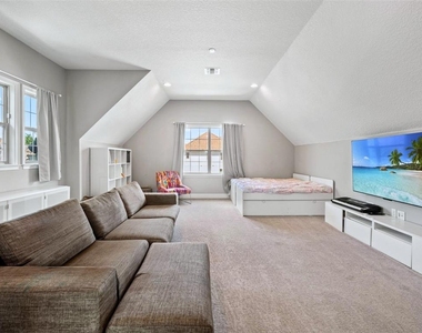 7654 Blue Quail Lane - Photo Thumbnail 43