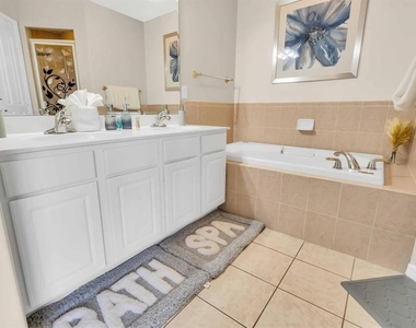241 Vista Loop - Photo Thumbnail 15