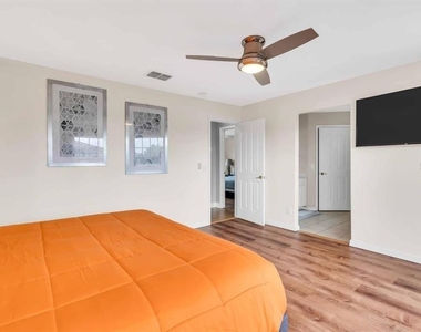 241 Vista Loop - Photo Thumbnail 10