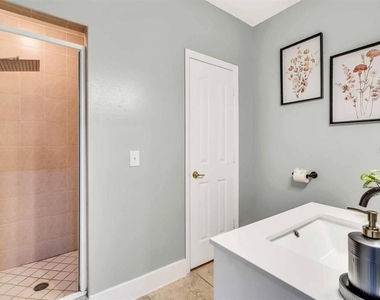 241 Vista Loop - Photo Thumbnail 16