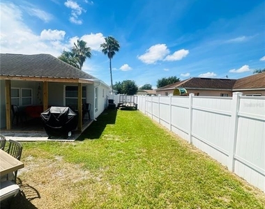 340 Edgewood Court - Photo Thumbnail 23