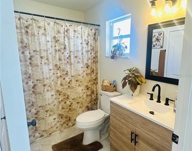 340 Edgewood Court - Photo Thumbnail 14
