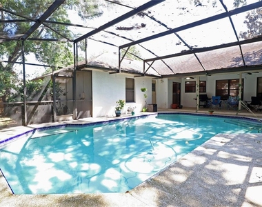 5722 Bay Side Drive - Photo Thumbnail 1