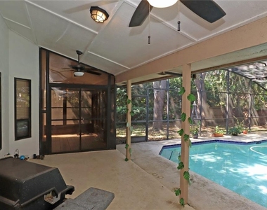 5722 Bay Side Drive - Photo Thumbnail 21