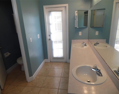11020 Felton Court - Photo Thumbnail 11