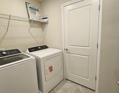 10274 Hadley Street - Photo Thumbnail 11