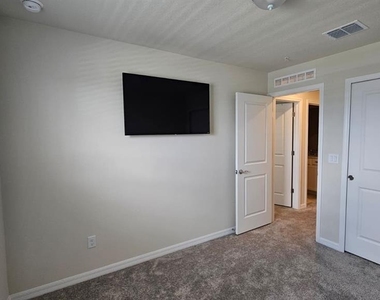10274 Hadley Street - Photo Thumbnail 14