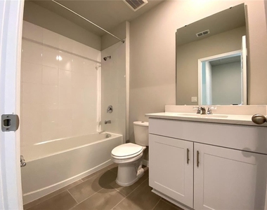 3122 Bella Vista Drive - Photo Thumbnail 21