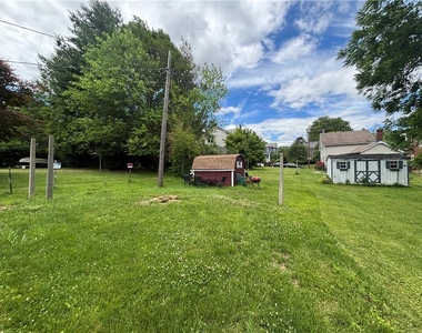 135 N Cedar Street - Photo Thumbnail 1