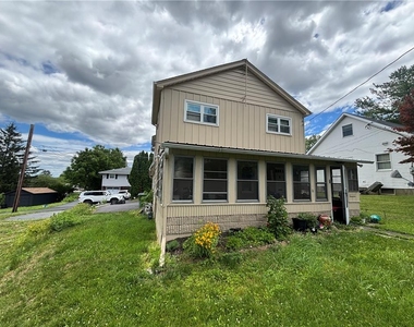 135 N Cedar Street - Photo Thumbnail 2
