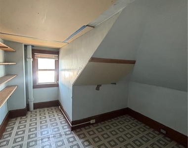 2238 Fairview Avenue - Photo Thumbnail 8