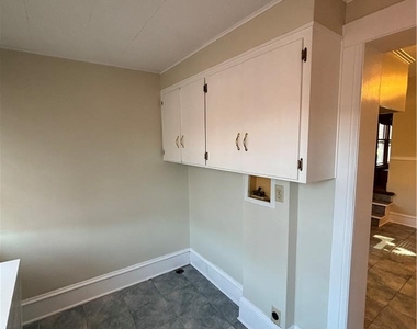 2238 Fairview Avenue - Photo Thumbnail 15