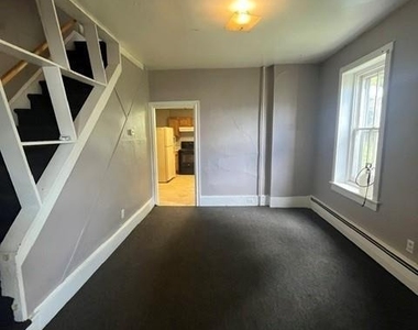 206 N 2nd Street - Photo Thumbnail 9