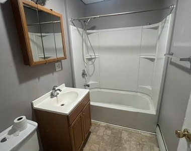 206 N 2nd Street - Photo Thumbnail 12