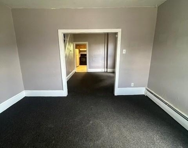 206 N 2nd Street - Photo Thumbnail 11