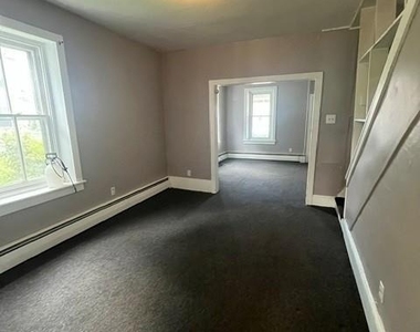 206 N 2nd Street - Photo Thumbnail 8