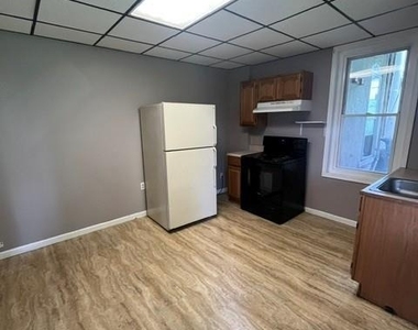 206 N 2nd Street - Photo Thumbnail 6