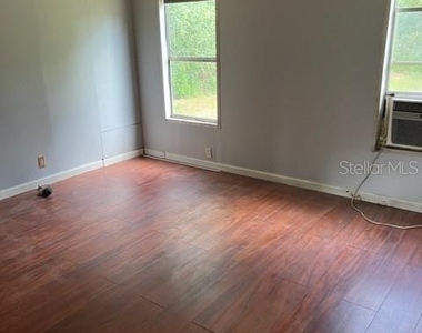 126 Switzerland Street - Photo Thumbnail 6