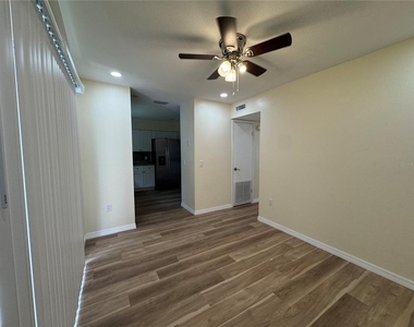 665 W Juniata Street - Photo Thumbnail 3