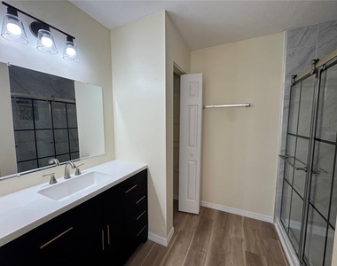 665 W Juniata Street - Photo Thumbnail 16