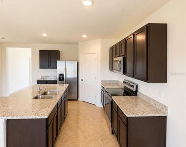 2347 Aquiline Nest Street - Photo Thumbnail 8