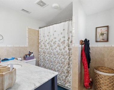 273 Avalon Road - Photo Thumbnail 15