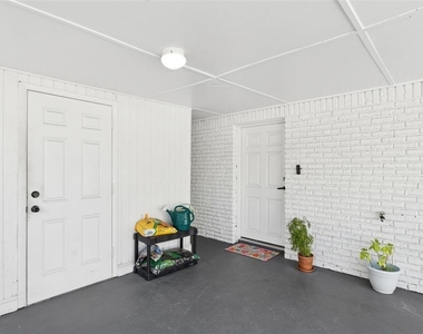 273 Avalon Road - Photo Thumbnail 26