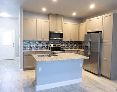 59 Fanshawe Lane - Photo Thumbnail 3