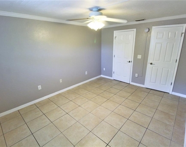 1638 Redwood Street - Photo Thumbnail 4