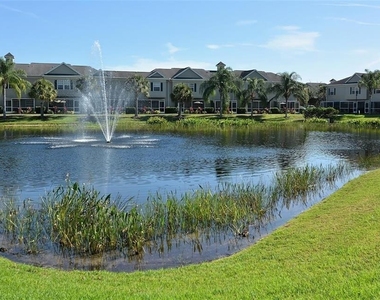 7658 Plantation Circle - Photo Thumbnail 12
