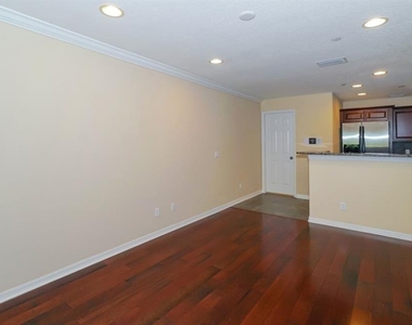7339 Black Walnut Way - Photo Thumbnail 4