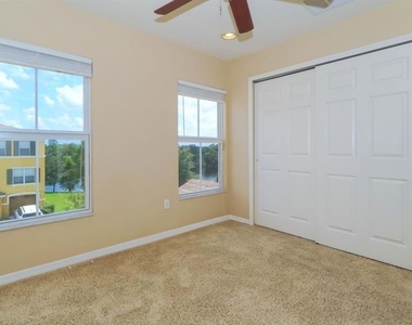 7339 Black Walnut Way - Photo Thumbnail 15