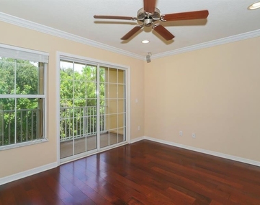 7339 Black Walnut Way - Photo Thumbnail 2
