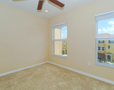 7339 Black Walnut Way - Photo Thumbnail 16