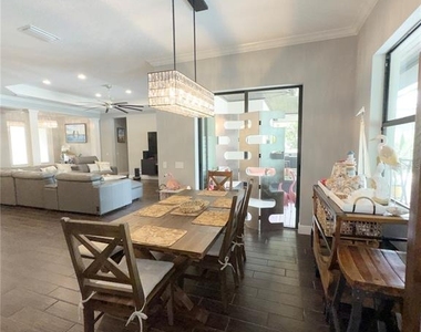540 Regatta Way - Photo Thumbnail 14